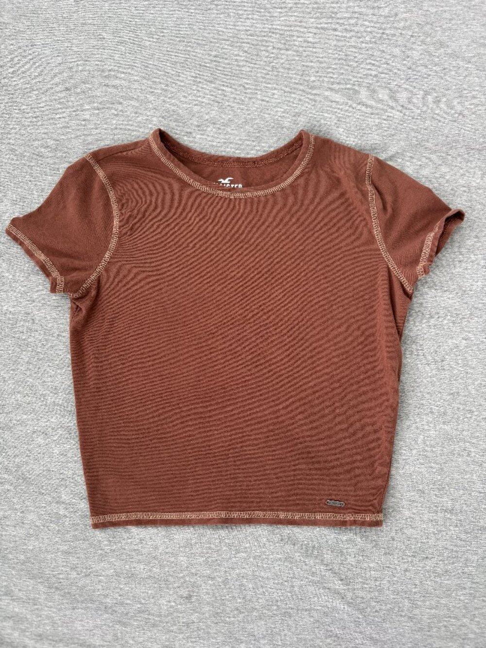 Hollister Baby Tee Crop Top Womens XS Terracotta Brown Contrast Stitch Ribbed Y2